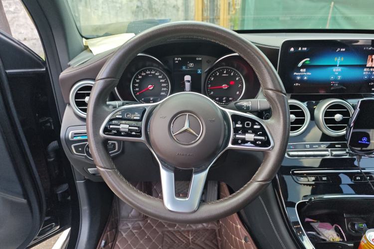 Used Mercedes-Benz GLC 2020 GLC 260 L 4MATIC Dynamic Model Steering Wheel