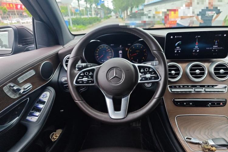 Used Mercedes-Benz GLC 2020 GLC 300 L 4MATIC Dynamic Edition Steering Wheel