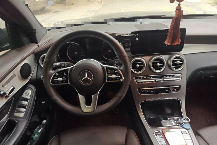 Used Mercedes-Benz GLC 2020 GLC 260 L 4MATIC Dynamic Model Steering Wheel