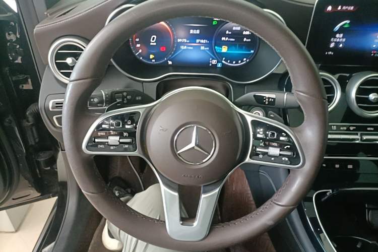 Used Mercedes-Benz GLC 2020 Facelifted GLC 260 L 4MATIC Dynamic Edition Steering Wheel