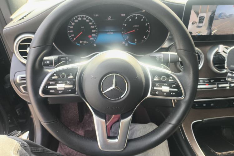 Used Mercedes-Benz GLC 2020 GLC 260 L 4MATIC Luxury Model Steering Wheel