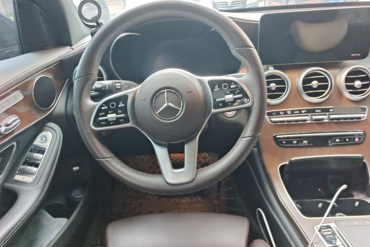 Used Mercedes-Benz GLC 2020 GLC 300 L 4MATIC Dynamic Edition Steering Wheel