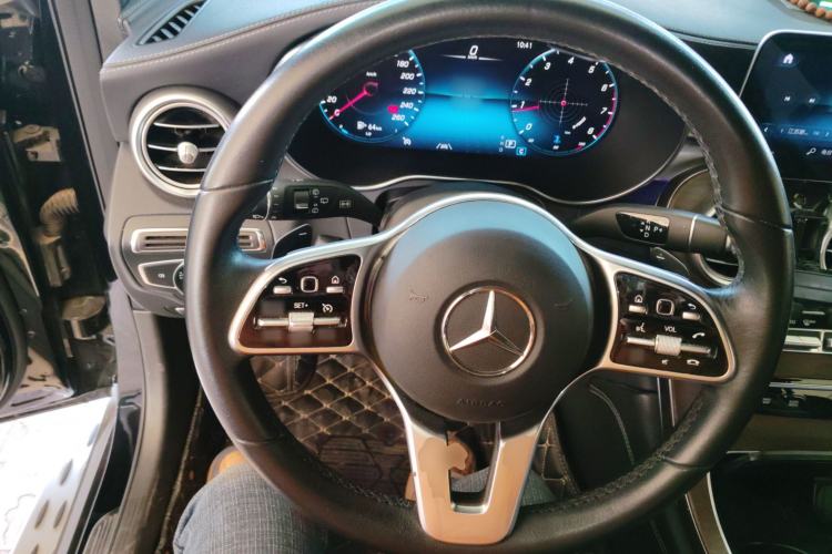 Used Mercedes-Benz GLC 2020 GLC 300 L 4MATIC Dynamic Edition Steering Wheel