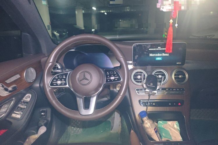 Used Mercedes-Benz GLC 2020 GLC 300 L 4MATIC Luxury Model Steering Wheel