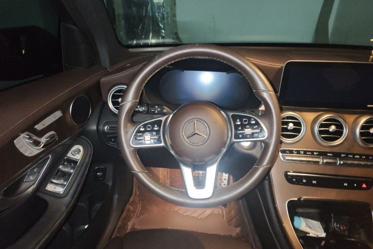 Used Mercedes-Benz GLC 2020 GLC 300 L 4MATIC Dynamic Edition Steering Wheel