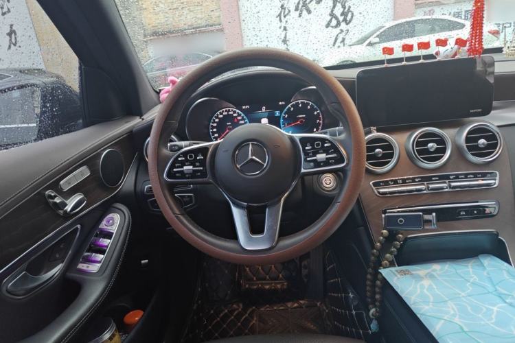 Used Mercedes-Benz GLC 2020 GLC 260 L 4MATIC Luxury Model Steering Wheel
