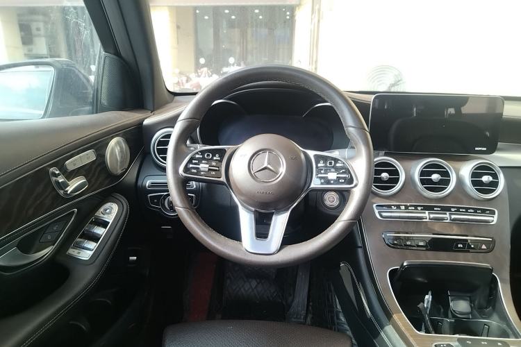 Used Mercedes-Benz GLC 2020 GLC 260 L 4MATIC Luxury Model Steering Wheel