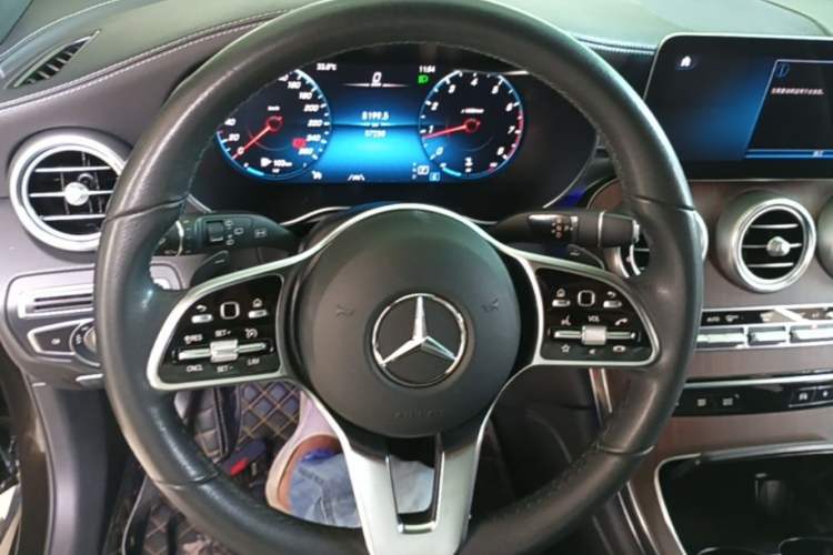 Used Mercedes-Benz GLC 2020 GLC 300 L 4MATIC Dynamic Edition Steering Wheel