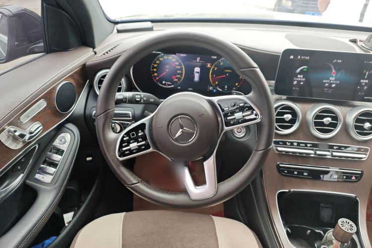 Used Mercedes-Benz GLC 2020 Facelift GLC 300 L 4MATIC Dynamic Edition Steering Wheel