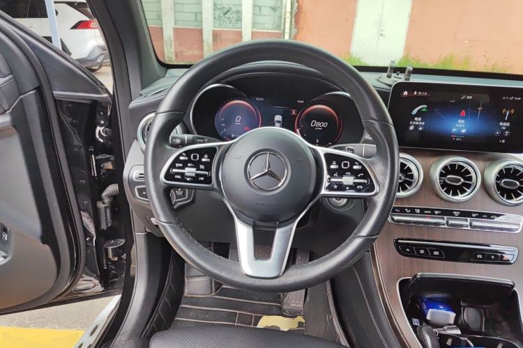 Used Mercedes-Benz GLC 2020 Facelift GLC 300 L 4MATIC Dynamic Edition Steering Wheel