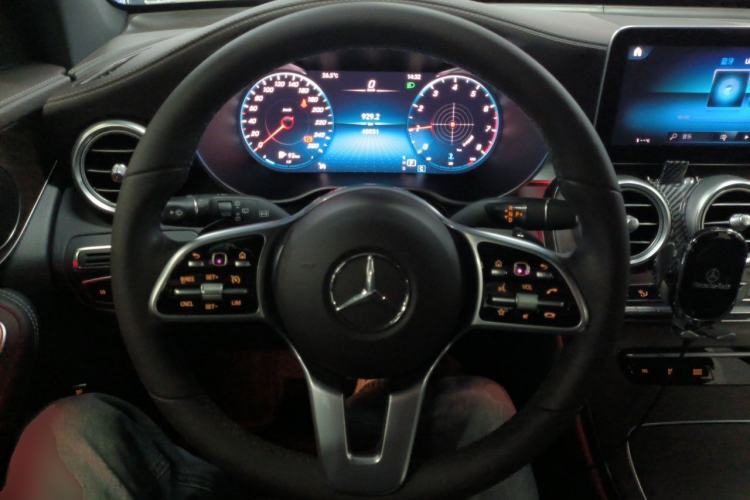 Used Mercedes-Benz GLC 2020 GLC 260 L 4MATIC Luxury Model Steering Wheel