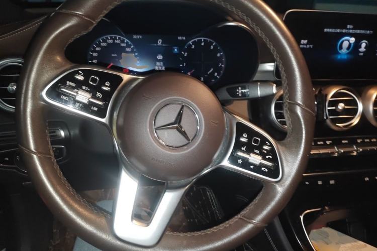 Used Mercedes-Benz GLC 2020 GLC 260 L 4MATIC Dynamic Model Steering Wheel