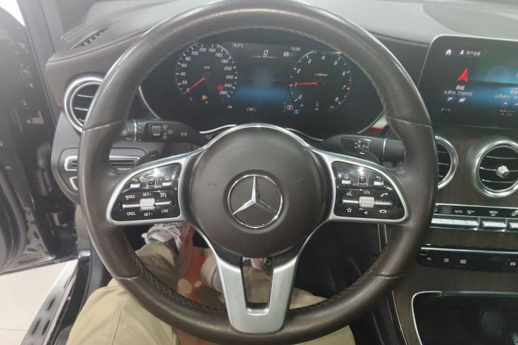 Used Mercedes-Benz GLC 2020 GLC 300 L 4MATIC Luxury Model Steering Wheel