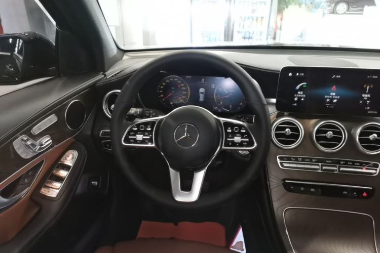 Used Mercedes-Benz GLC 2020 GLC 300 L 4MATIC Dynamic Edition Steering Wheel