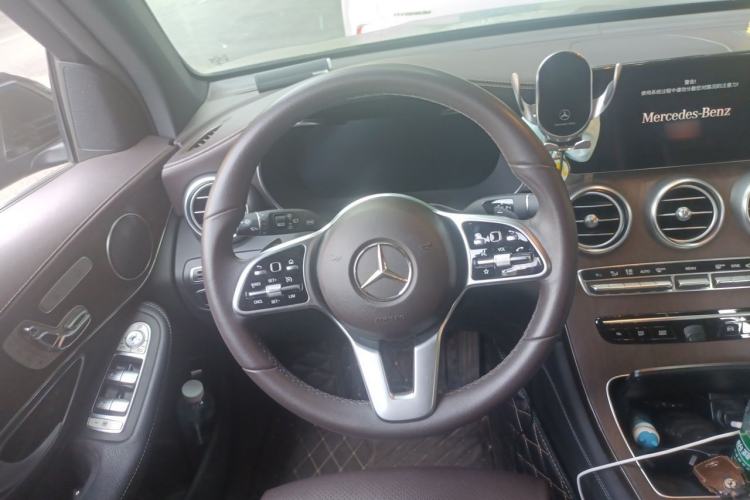 Used Mercedes-Benz GLC 2020 GLC 300 L 4MATIC Dynamic Edition Steering Wheel