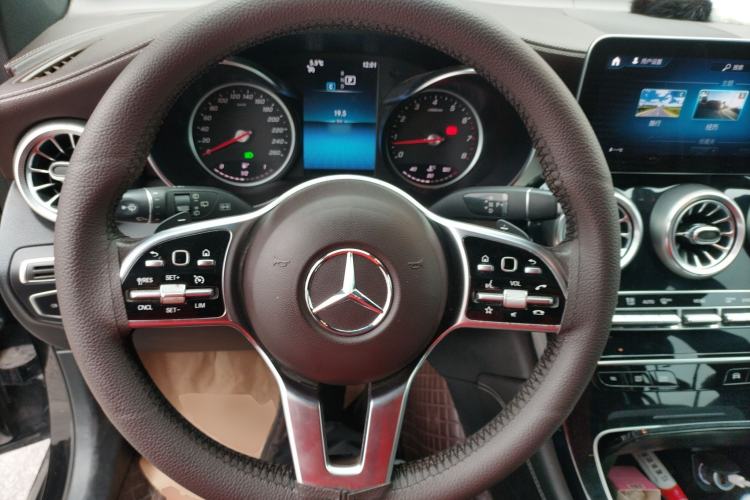 Used Mercedes-Benz GLC 2020 GLC 260 L 4MATIC Dynamic Model Steering Wheel