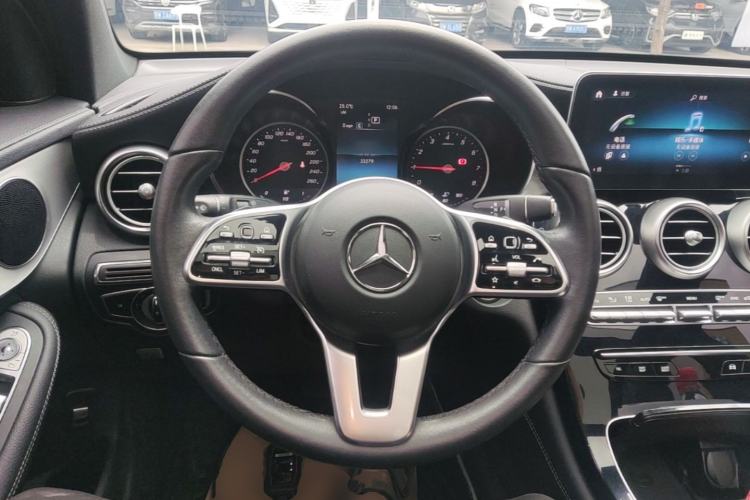 Used Mercedes-Benz GLC 2020 GLC 260 L 4MATIC Dynamic Model Steering Wheel