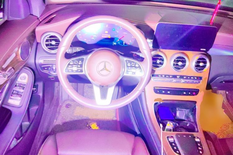 Used Mercedes-Benz GLC 2020 Facelift GLC 300 L 4MATIC Dynamic Edition Steering Wheel