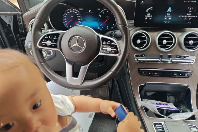 Used Mercedes-Benz GLC 2020 Facelift GLC 300 L 4MATIC Dynamic Edition Steering Wheel