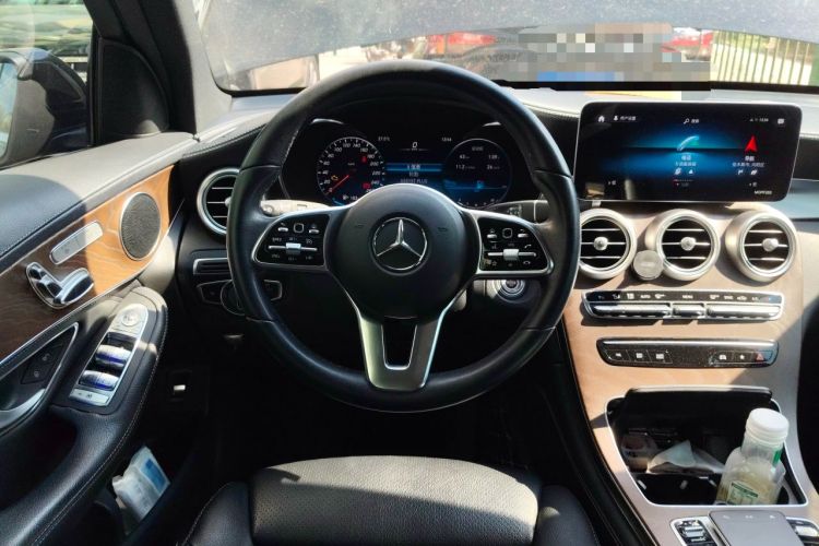 Used Mercedes-Benz GLC 2020 GLC 260 L 4MATIC Luxury Model Steering Wheel