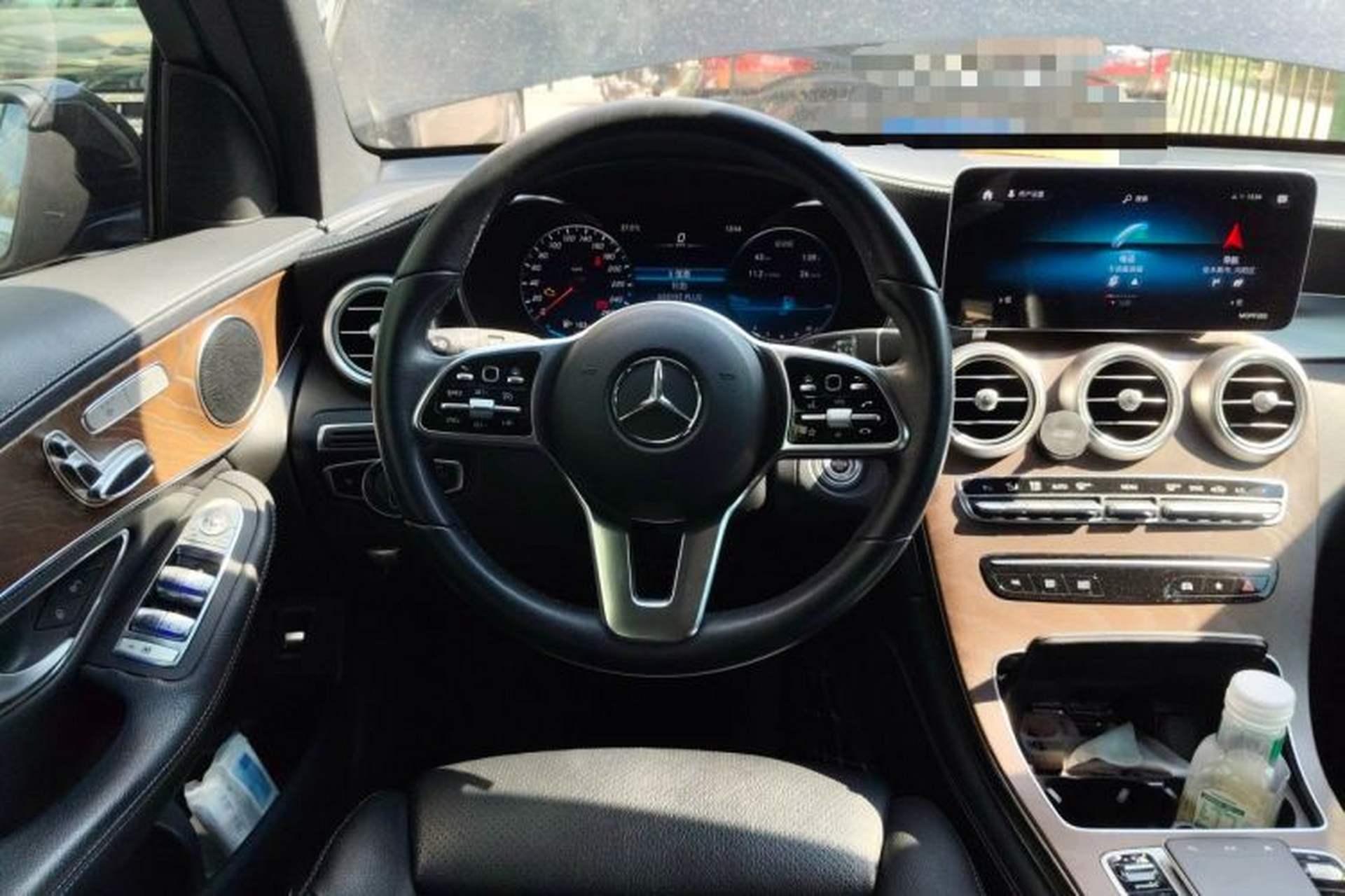 Used Mercedes-Benz GLC 2020 GLC 260 L 4MATIC Luxury Model Steering Wheel