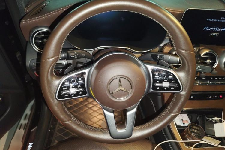 Used Mercedes-Benz GLC 2020 GLC 300 L 4MATIC Dynamic Edition Steering Wheel