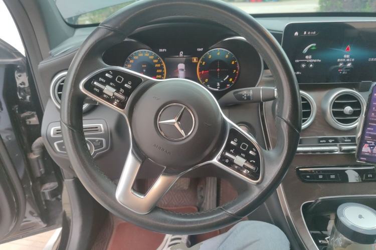 Used Mercedes-Benz GLC 2020 GLC 260 L 4MATIC Luxury Model Steering Wheel