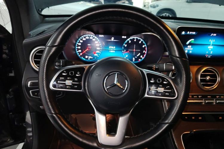 Used Mercedes-Benz GLC 2020 GLC 260 L 4MATIC Luxury Model Steering Wheel