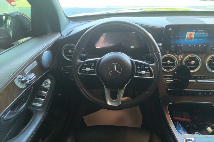 Used Mercedes-Benz GLC 2020 GLC 300 L 4MATIC Dynamic Edition Steering Wheel