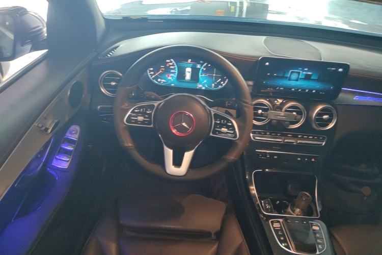 Used Mercedes-Benz GLC 2020 Facelifted GLC 260 L 4MATIC Dynamic Edition Steering Wheel
