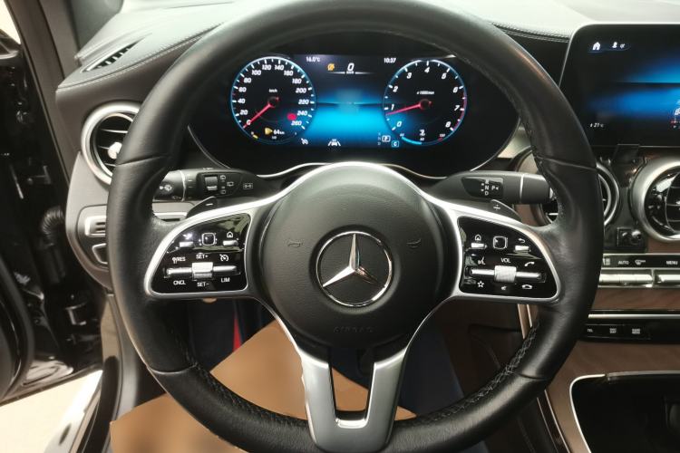 Used Mercedes-Benz GLC 2020 GLC 300 L 4MATIC Dynamic Edition Steering Wheel
