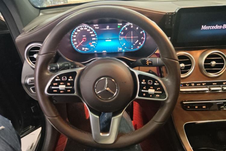 Used Mercedes-Benz GLC 2020 GLC 300 L 4MATIC Dynamic Edition Steering Wheel