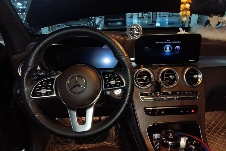 Used Mercedes-Benz GLC 2020 Facelift GLC 300 L 4MATIC Dynamic Edition Steering Wheel