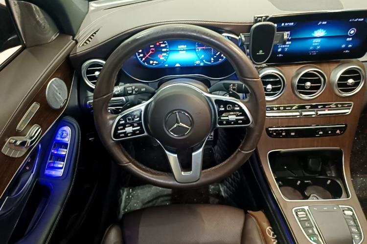 Used Mercedes-Benz GLC 2020 Facelift GLC 300 L 4MATIC Dynamic Edition Steering Wheel
