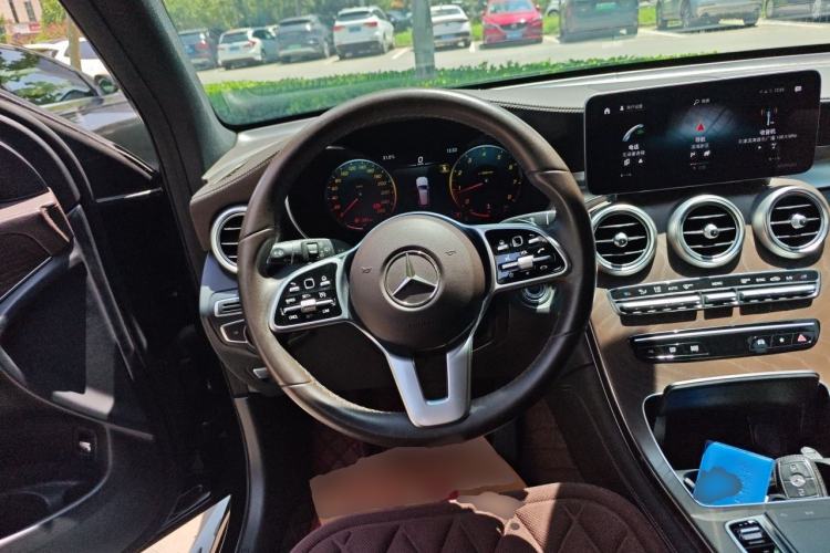 Used Mercedes-Benz GLC 2020 GLC 260 L 4MATIC Luxury Model Steering Wheel