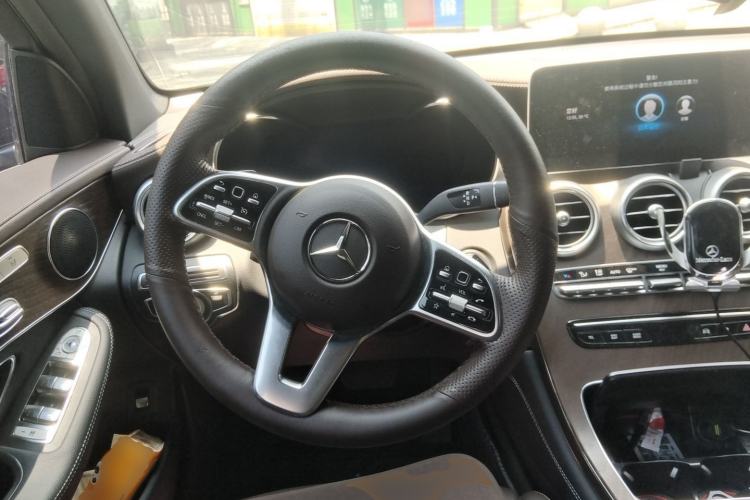 Used Mercedes-Benz GLC 2020 Facelift GLC 260 L 4MATIC Luxury Edition Steering Wheel