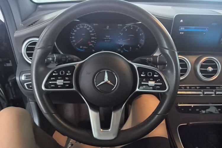Used Mercedes-Benz GLC 2020 GLC 300 L 4MATIC Dynamic Edition Steering Wheel