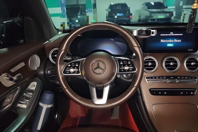 Used Mercedes-Benz GLC 2020 GLC 300 L 4MATIC Dynamic Edition Steering Wheel
