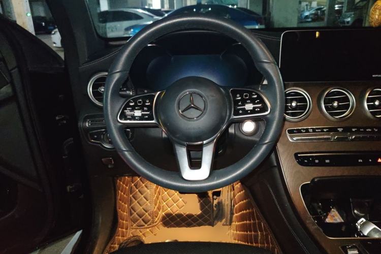 Used Mercedes-Benz GLC 2020 Facelift GLC 300 L 4MATIC Dynamic Edition Steering Wheel