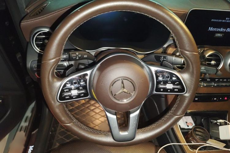 Used Mercedes-Benz GLC 2020 GLC 300 L 4MATIC Dynamic Edition Steering Wheel