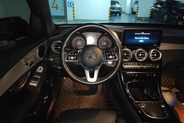 Used Mercedes-Benz GLC 2020 GLC 260 L 4MATIC Dynamic Model Steering Wheel