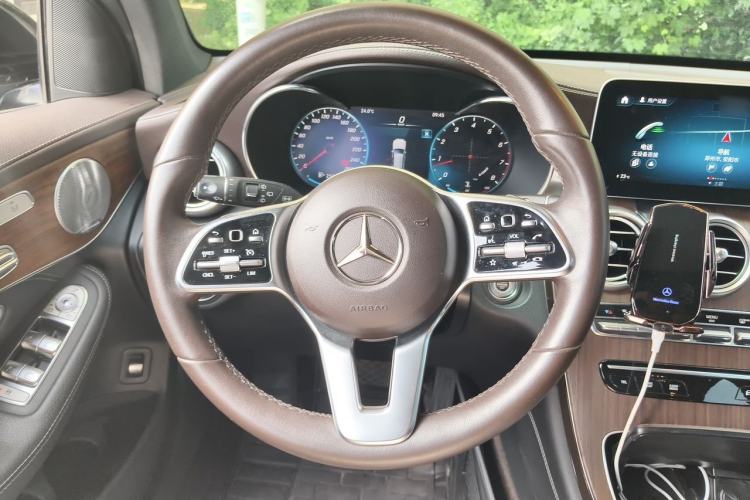 Used Mercedes-Benz GLC 2020 GLC 300 L 4MATIC Luxury Model Steering Wheel