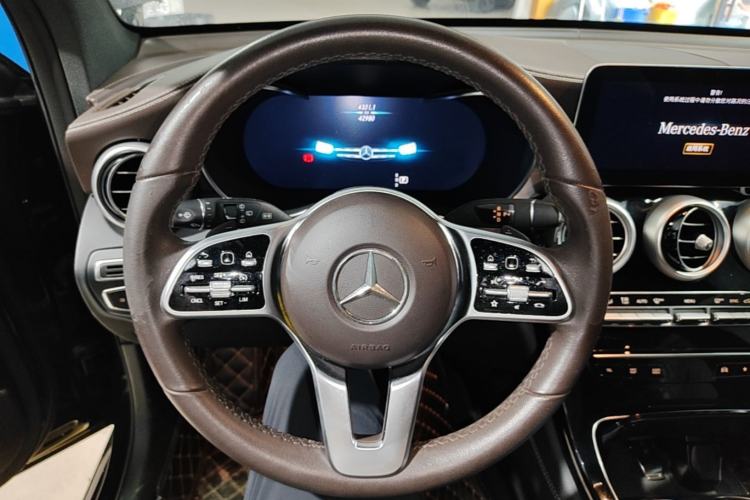 Used Mercedes-Benz GLC 2020 Facelifted GLC 260 L 4MATIC Dynamic Edition Steering Wheel