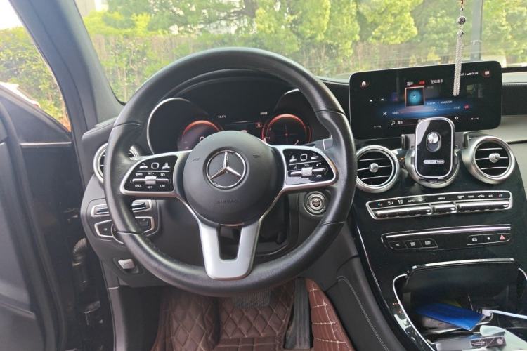 Used Mercedes-Benz GLC 2020 Facelifted GLC 260 L 4MATIC Dynamic Edition Steering Wheel