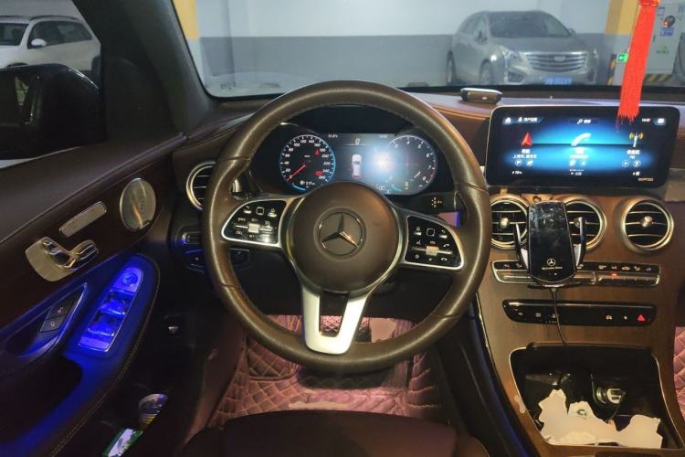 Used Mercedes-Benz GLC 2020 Facelifted GLC 300 L 4MATIC Luxury Edition Steering Wheel
