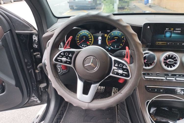 Used Mercedes-Benz GLC 2020 Facelifted GLC 300 L 4MATIC AMG-Line Steering Wheel