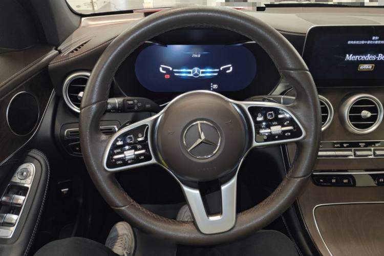 Used Mercedes-Benz GLC 2020 Facelift GLC 300 L 4MATIC Dynamic Edition Steering Wheel
