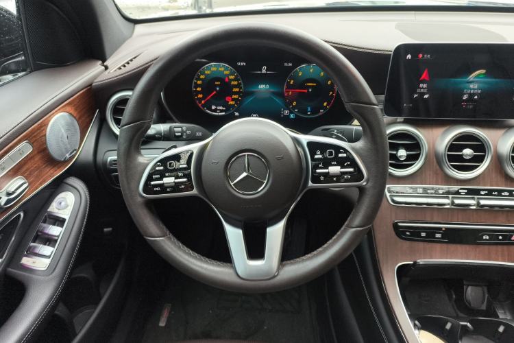 Used Mercedes-Benz GLC 2020 Facelifted GLC 300 L 4MATIC Luxury Edition Steering Wheel