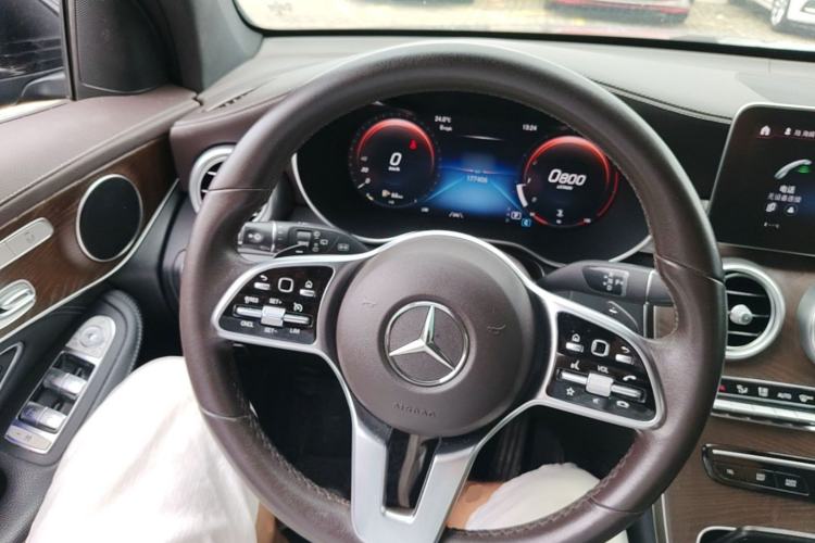 Used Mercedes-Benz GLC 2020 GLC 300 L 4MATIC Dynamic Edition Steering Wheel