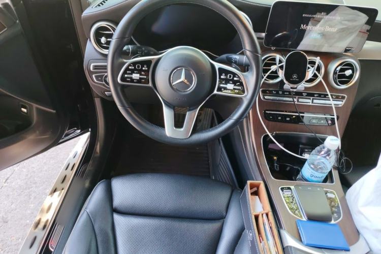 Used Mercedes-Benz GLC 2020 Facelift GLC 300 L 4MATIC Dynamic Edition Steering Wheel